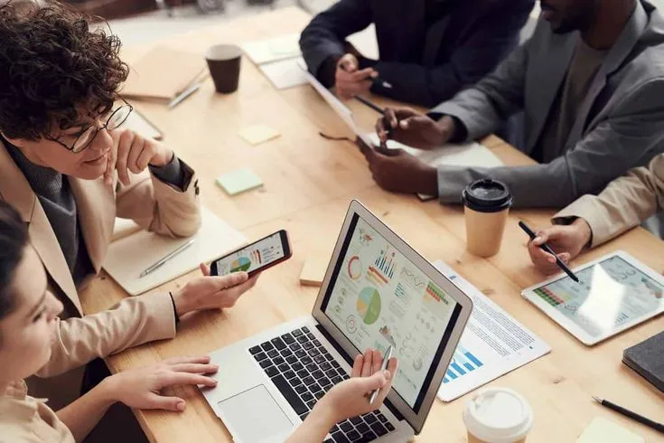 Dampak AI Dan Machine Learning Terhadap Dunia Kerja